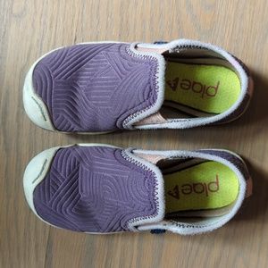 Plae Migi kids shoes